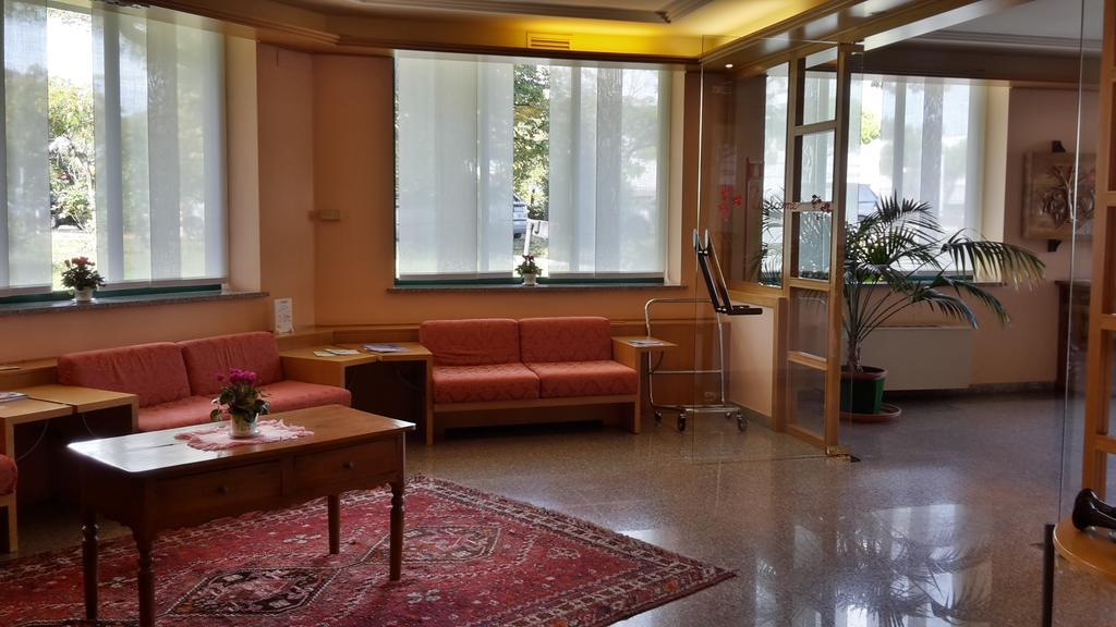 Locanda Alle Officine Buttrio Bagian luar foto