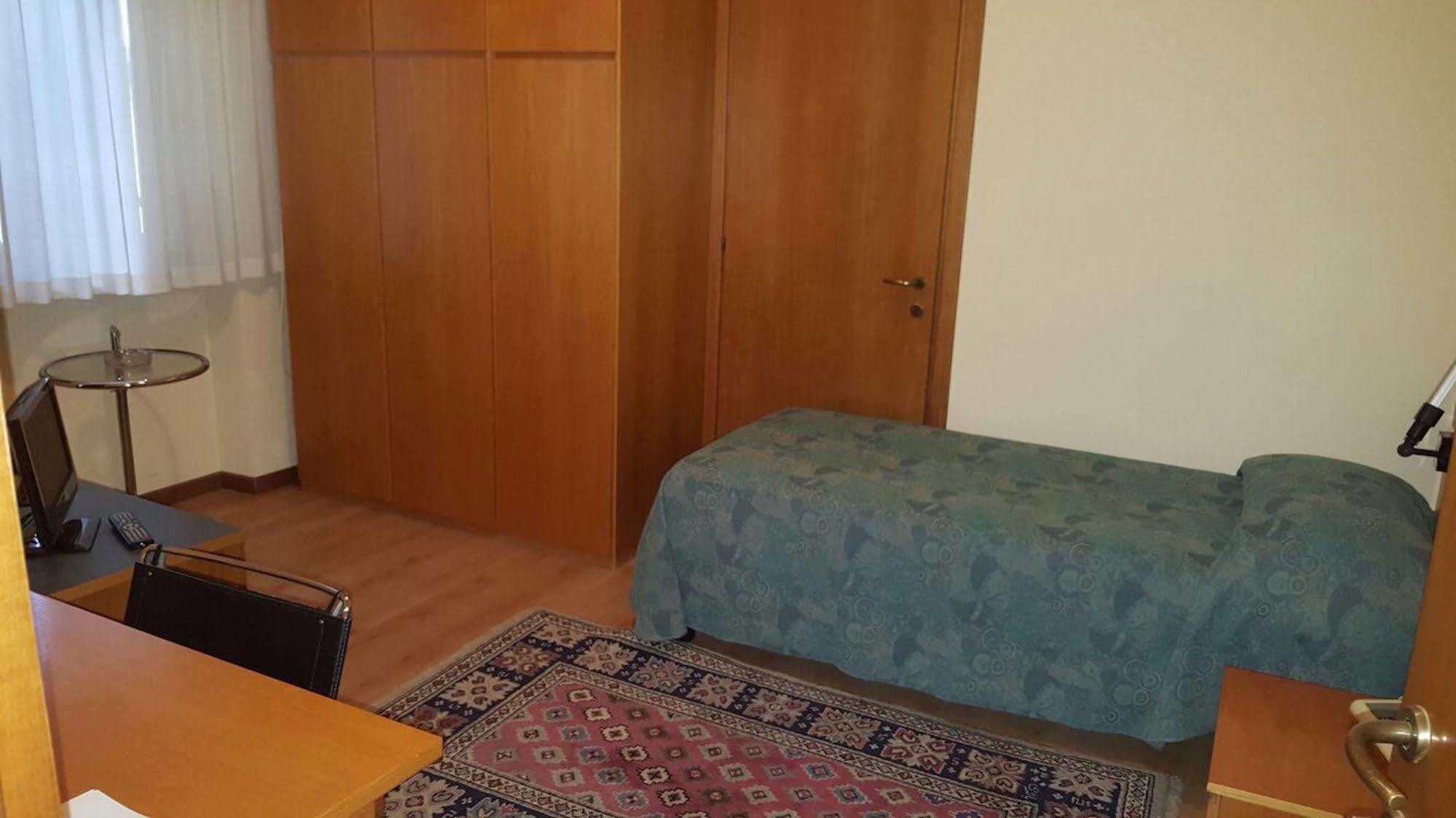 Locanda Alle Officine Buttrio Bagian luar foto